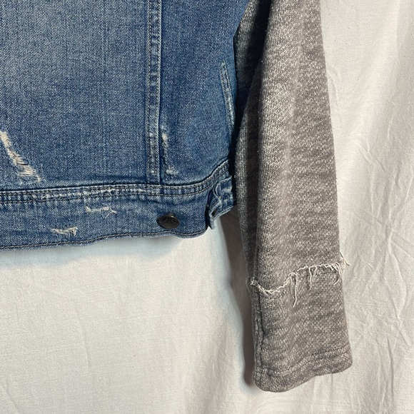 Free People Denim Jacket Medium Jean Hood Gray Sleeves Mixed Media Distressed M - Picture 16 of 16
